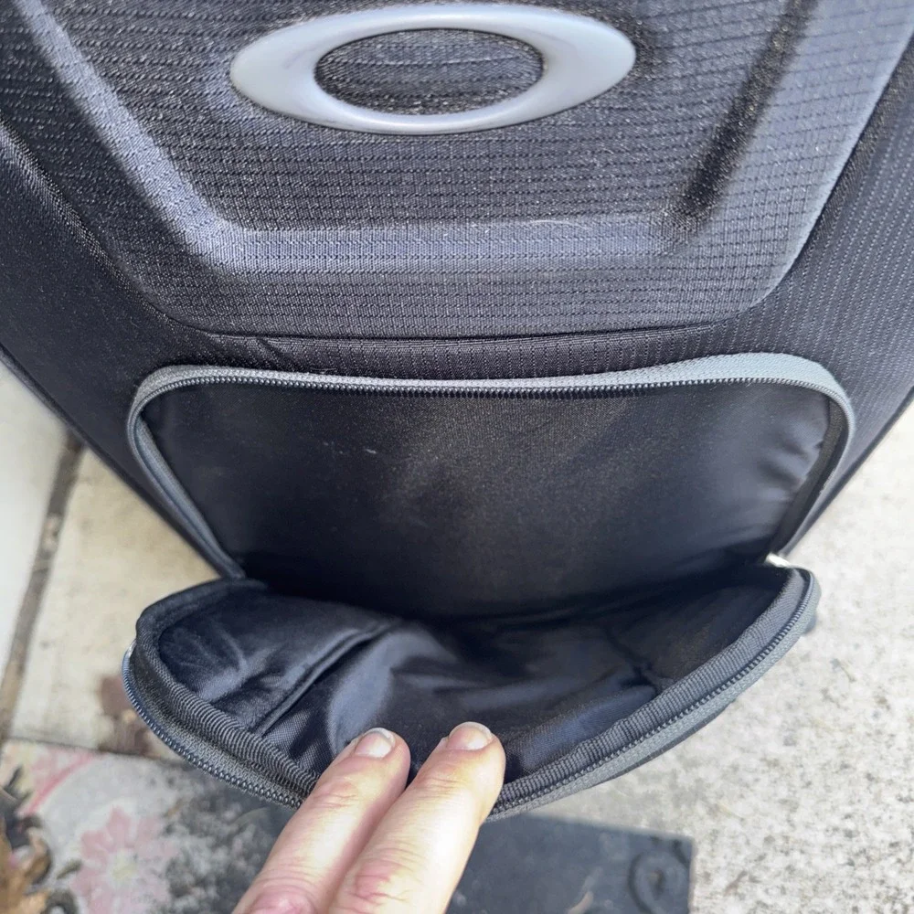 Large Oakley Gear Bag 23